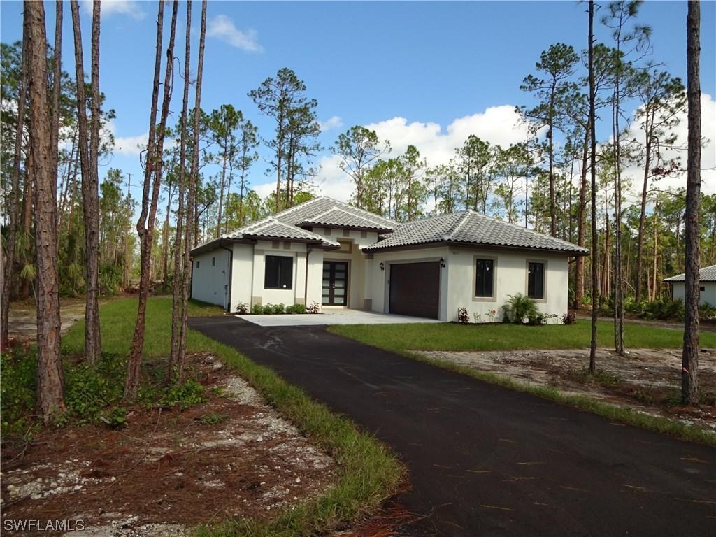 3603 8th Ave., Naples, FL 34120