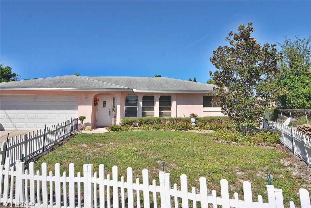 805 Hydrangea Dr., North Fort Myers, FL 33903