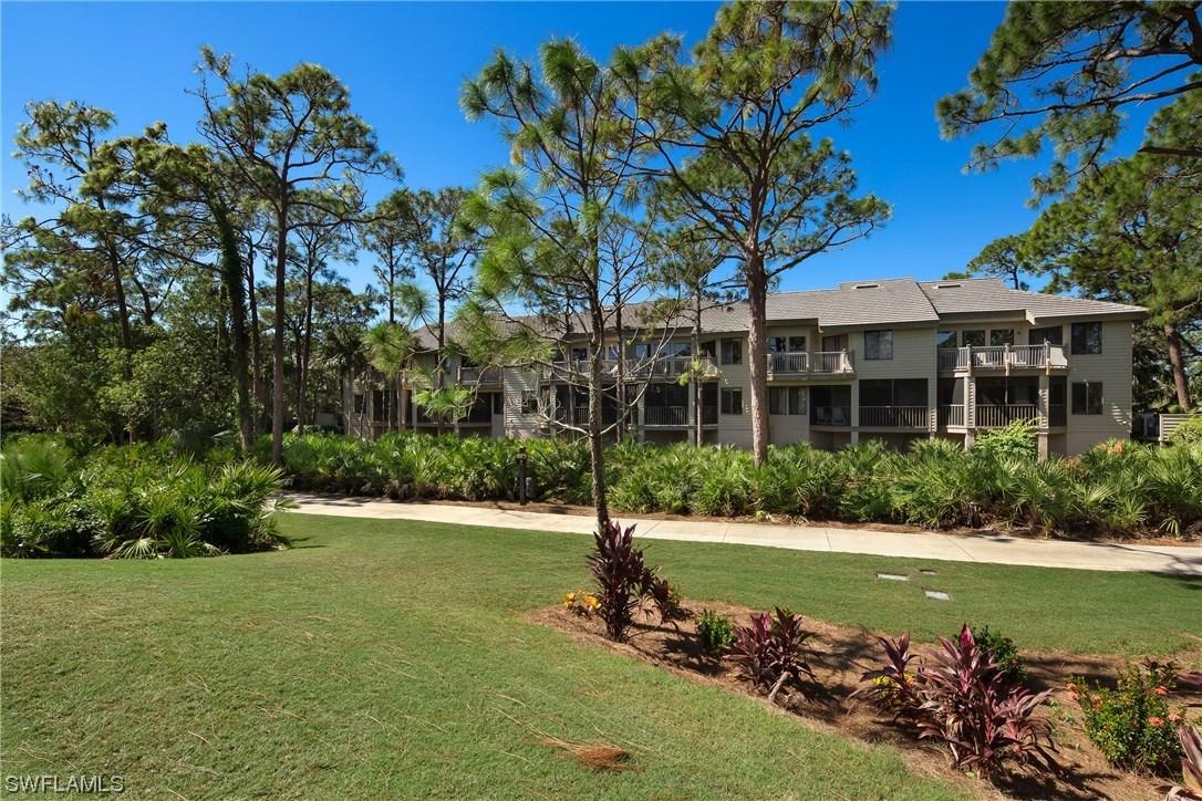 27135 Oakwood Lake Dr., Bonita Springs, FL 34134