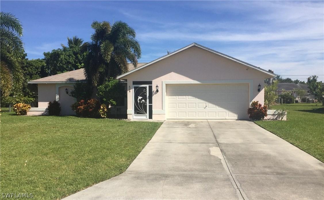 625 SE 9th Ave., Cape Coral, FL 33990
