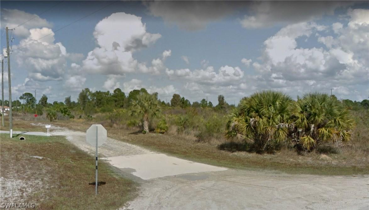 5904 Ruth Ave., Lehigh Acres, FL 33971