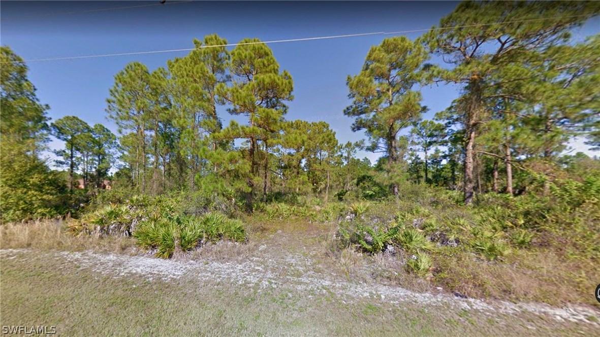 915 Binkley St., Lehigh Acres, FL 33974