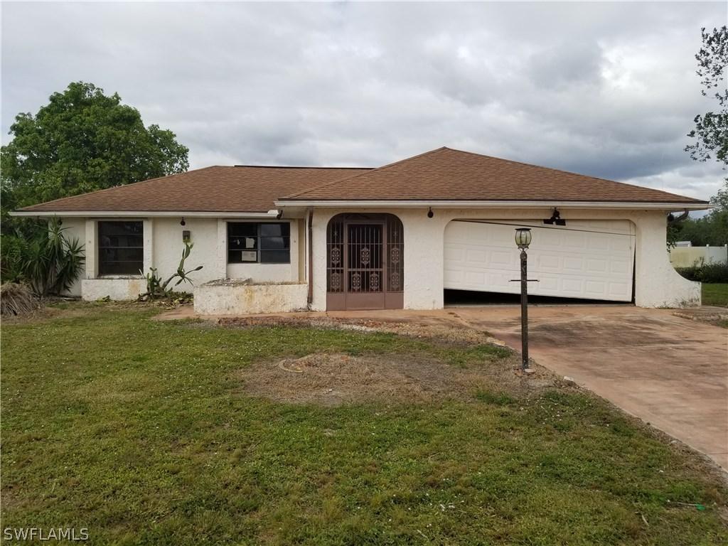 109 Jayside Ln., Lehigh Acres, FL 33936