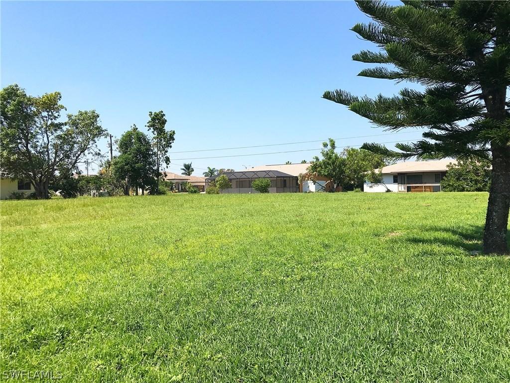 2111 SE 5th St., Cape Coral, FL 33990