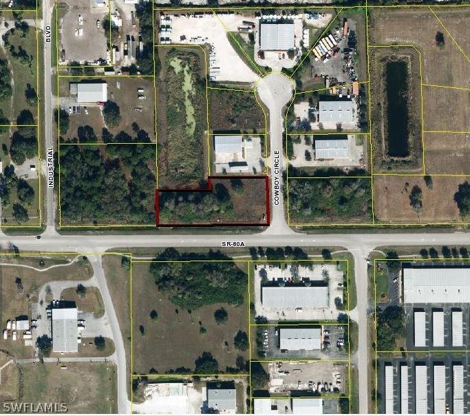 990 W Cowboy Way, Labelle, FL 33935