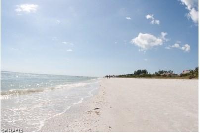 2777 W Gulf Dr. #205, Sanibel, FL 33957