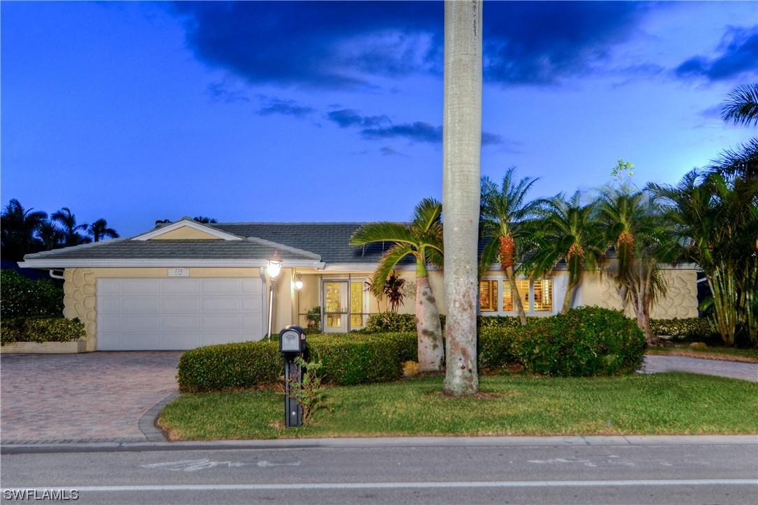 730 Harbour Dr., Naples, FL 34103
