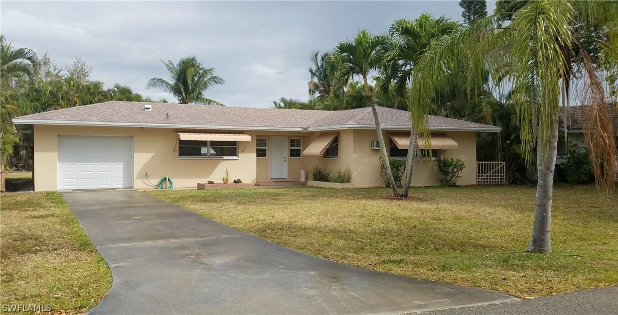 221 SE 46th Ter., Cape Coral, FL 33904