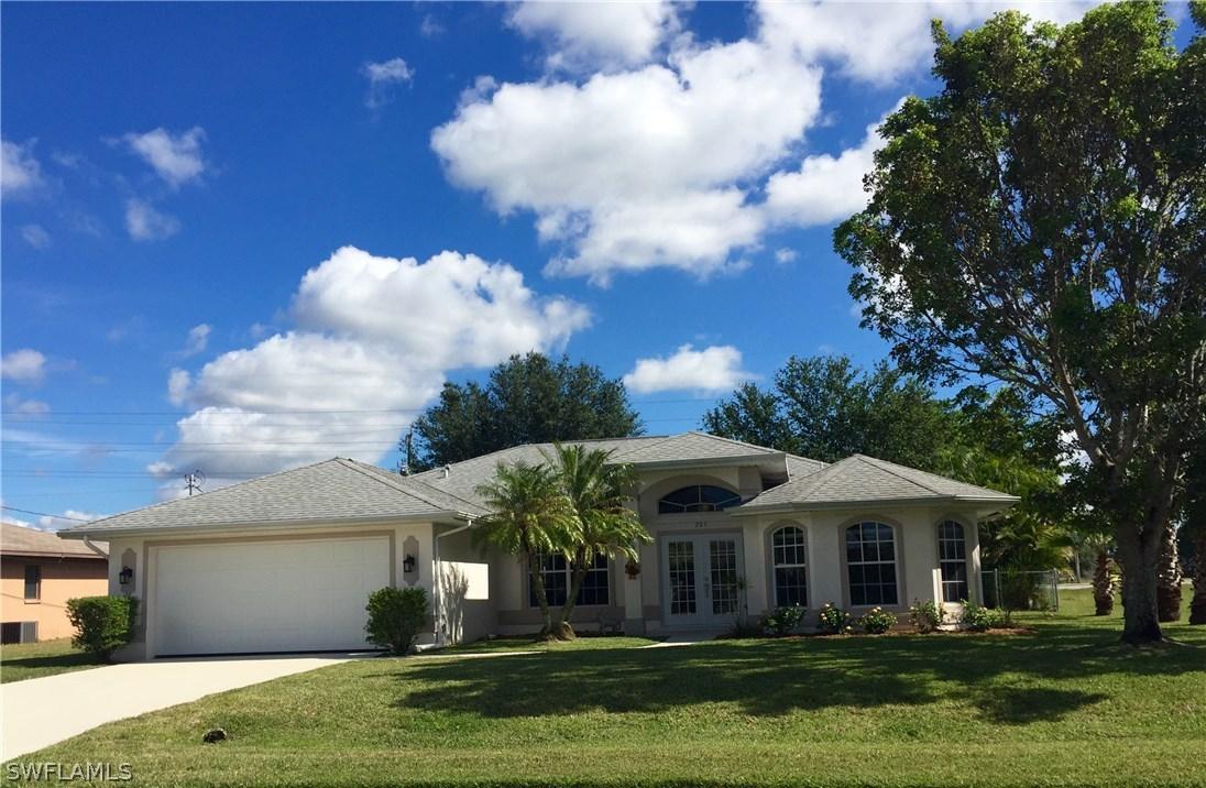 703 SW Santa Barbara Pl., Cape Coral, FL 33991