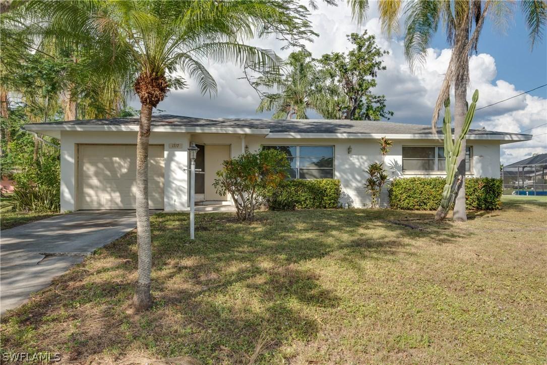1717 SE 29th Ln., Cape Coral, FL 33904