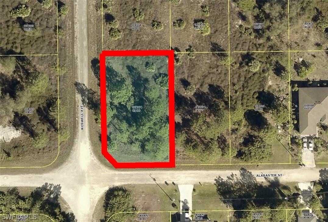 515 Alabaster St., Lehigh Acres, FL 33974