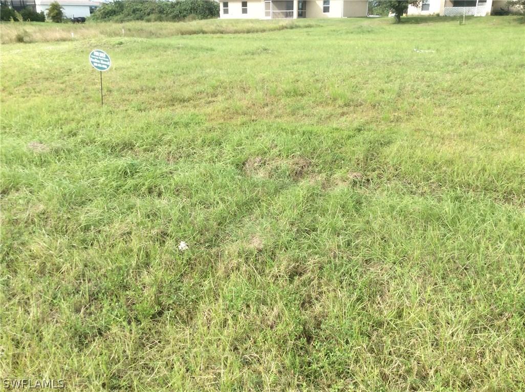 4906 Bywood St., Lehigh Acres, FL 33971