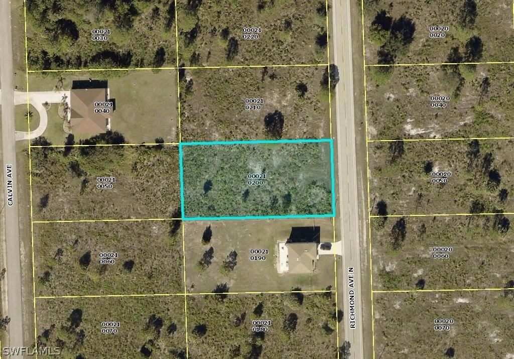 915 Richmond Ave., Lehigh Acres, FL 33972