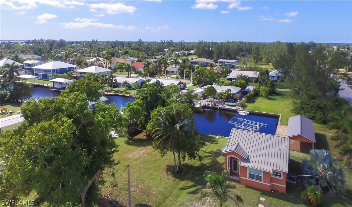 2781 Heron Ct., St James City, FL 33956