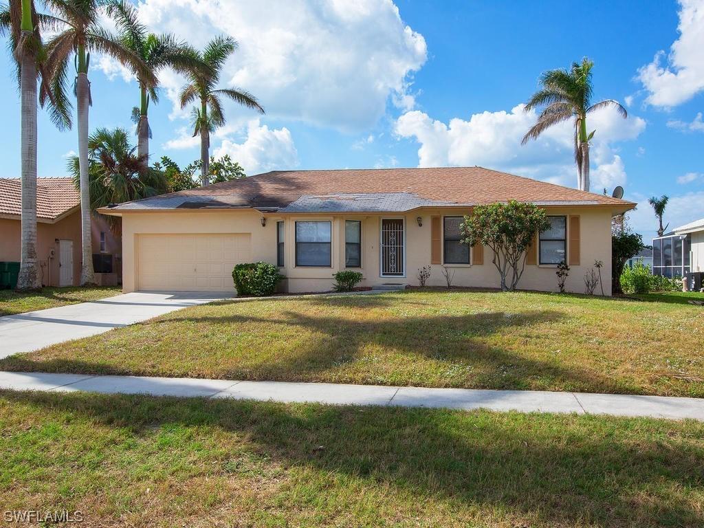 468 Persian Ct., Marco Island, FL 34145