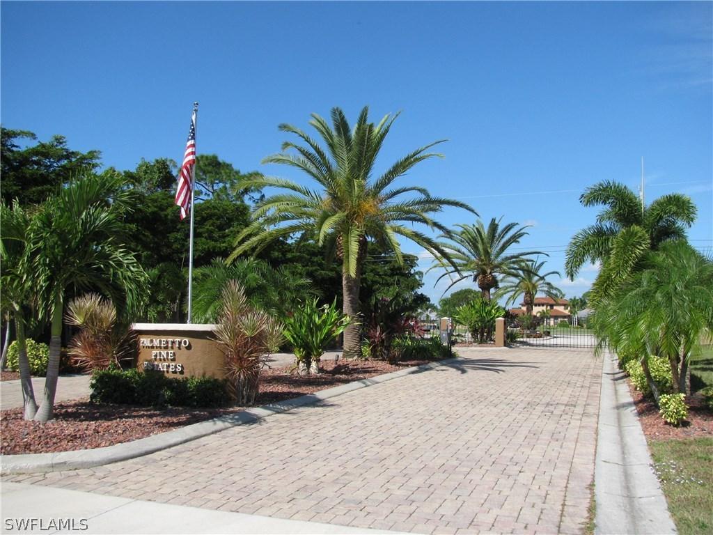 884 Palmetto Pointe Cir., Cape Coral, FL 33991