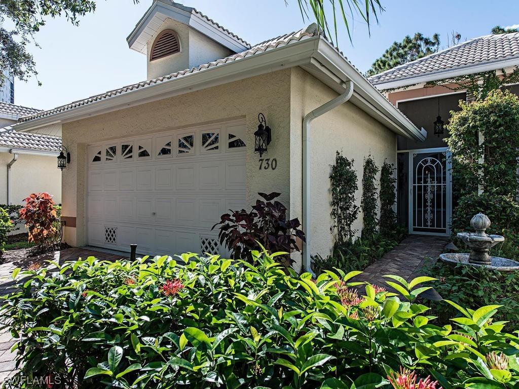 730 Wiggins Bay Dr. #10L, Naples, FL 34110