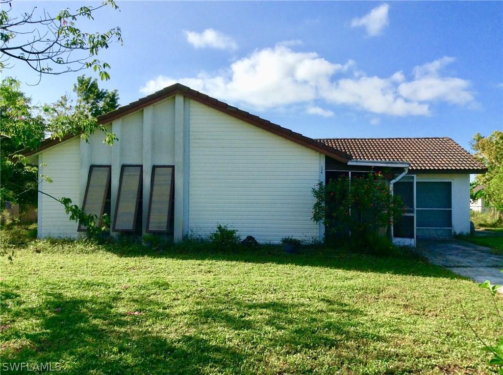 126 Oakside St., Lehigh Acres, FL 33936