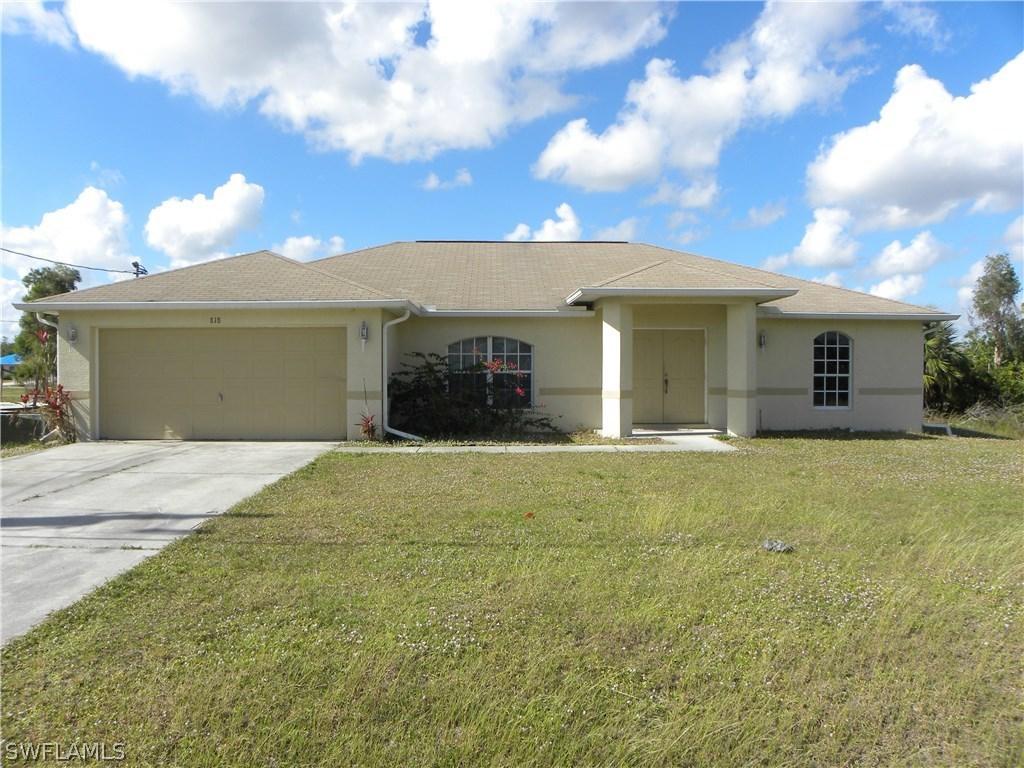 818 Rocaille Ave., Fort Myers, FL 33913