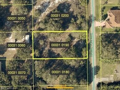 1813 Hamilton Ave., Lehigh Acres, FL 33972