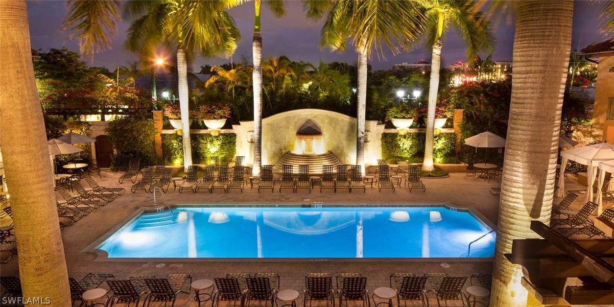 221 9th St. #302, Naples, FL 34102