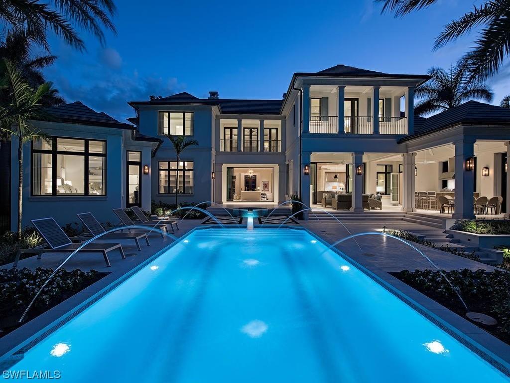3251 Green Dolphin Ln., Naples, FL 34102