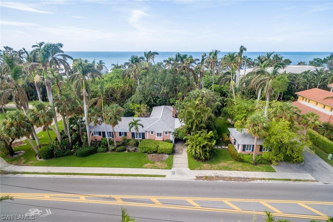 87 6th Ave., Naples, FL 34102