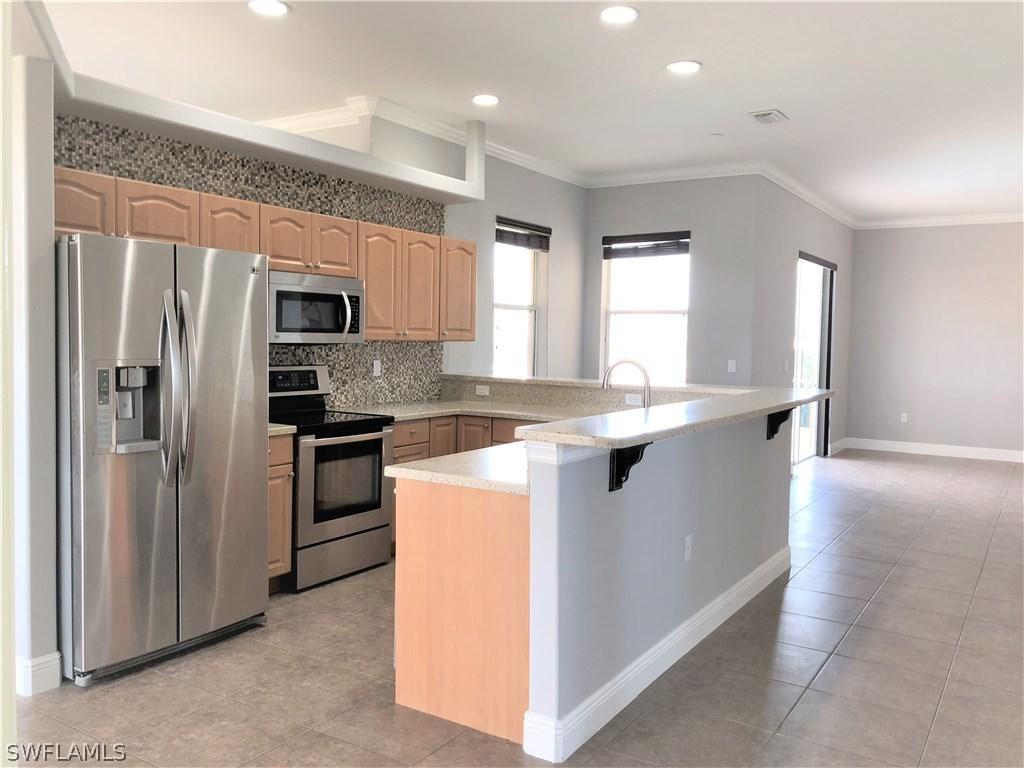 807 NW 24th Pl., Cape Coral, FL 33993