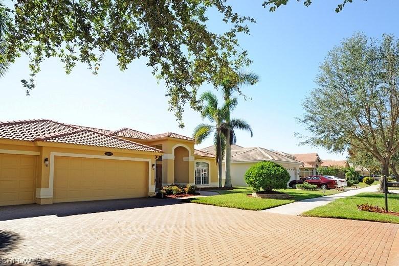 14822 Fripp Island Ct., Naples, FL 34119