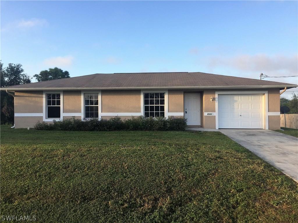 2031 Xelda Ave., Lehigh Acres, FL 33971