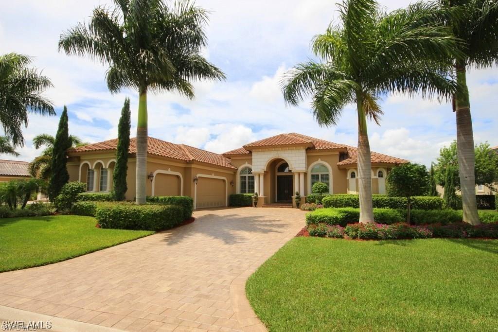 6921 Lakewood Isle Dr., Fort Myers, FL 33908