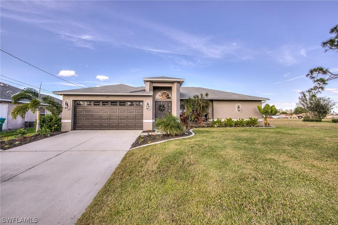 1215 SW 31st Ter., Cape Coral, FL 33914
