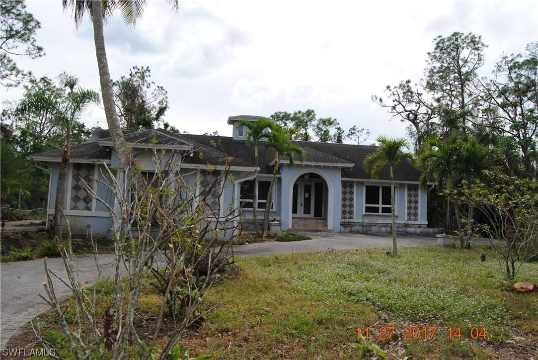 4482 3rd Ave., Naples, FL 34119