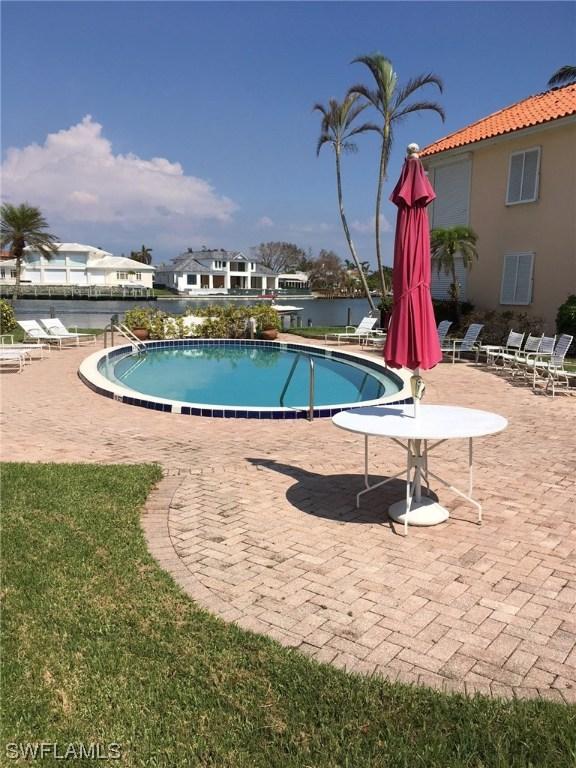 3070 Gulf Shore Blvd. #105, Naples, FL 34103