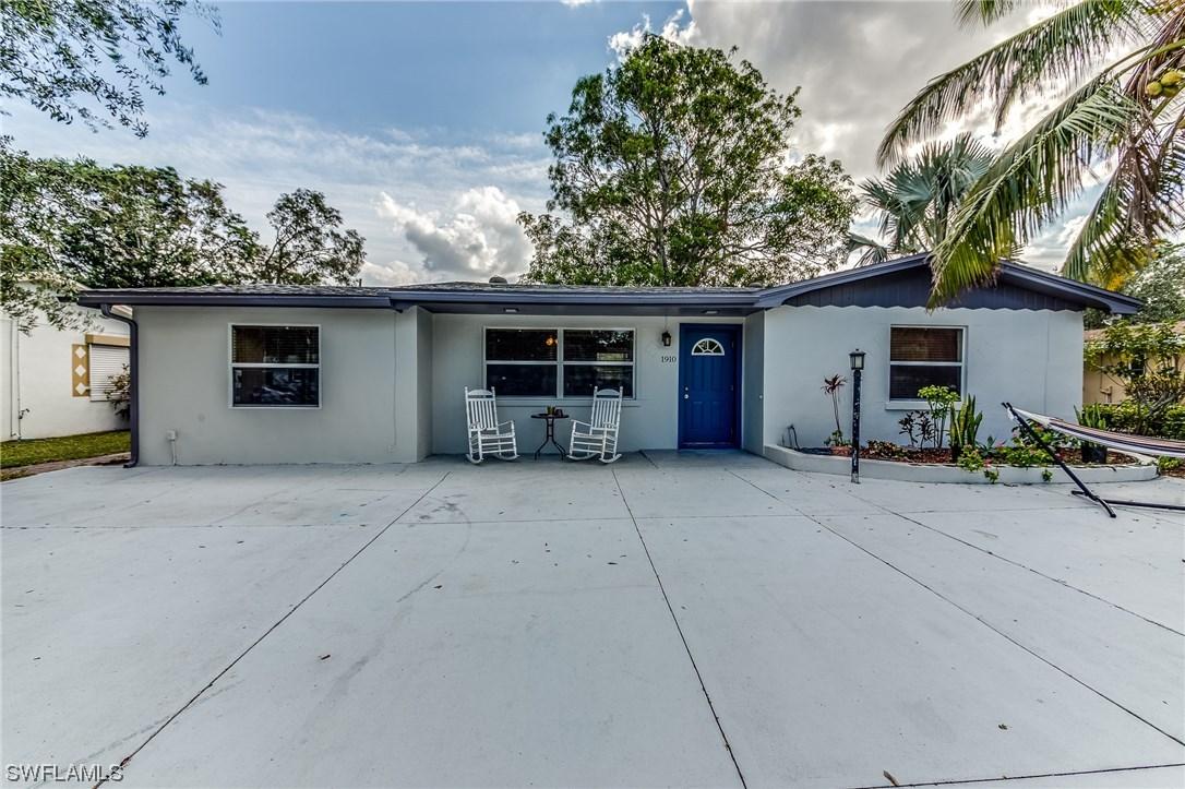 1910 Sunset Pl., Fort Myers, FL 33901