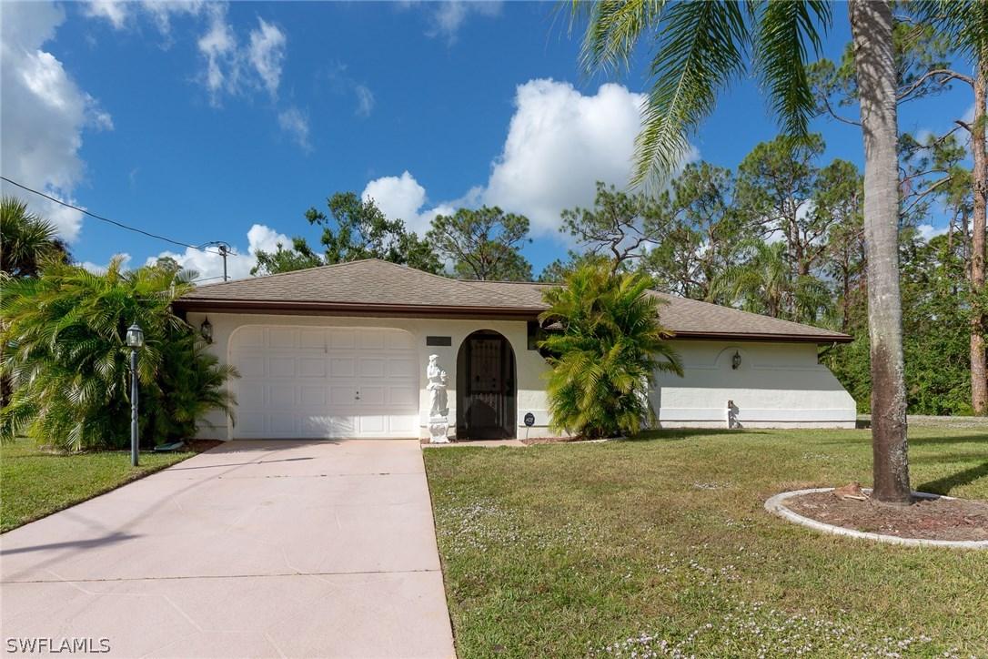 411 Columbus Ave., Lehigh Acres, FL 33972