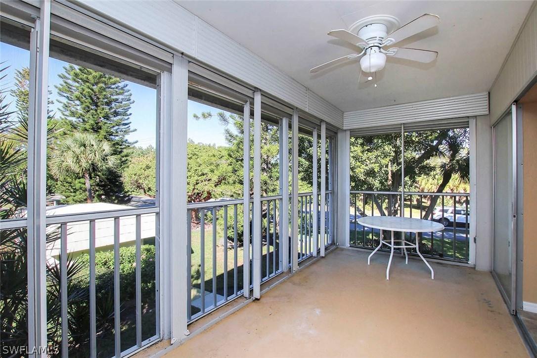 601 Periwinkle Way #D5, Sanibel, FL 33957