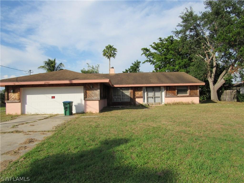 1211 SE 18th Ter., Cape Coral, FL 33990
