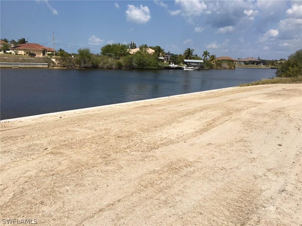 1308 NW 40th Pl., Cape Coral, FL 33993