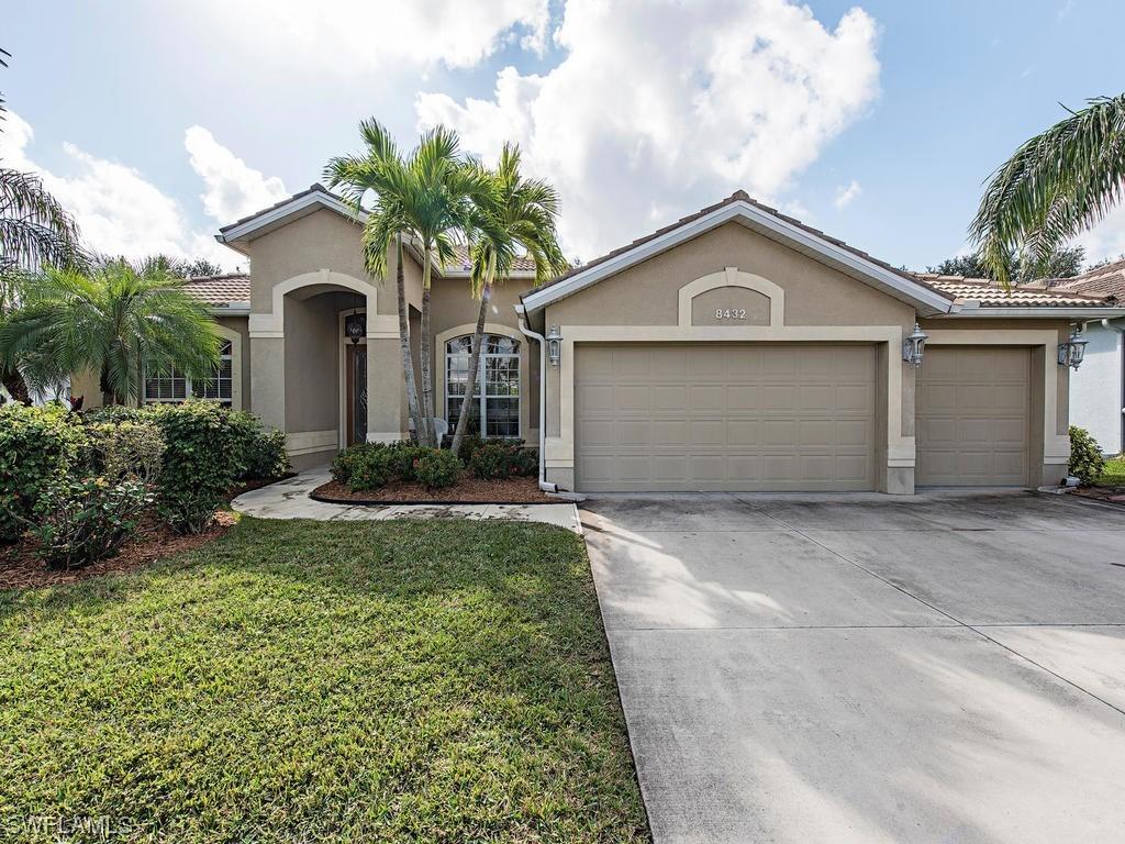 8432 Laurel Lakes Blvd., Naples, FL 34119
