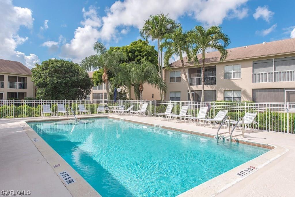 332 Bradstrom Cir. #D-203, Naples, FL 34113