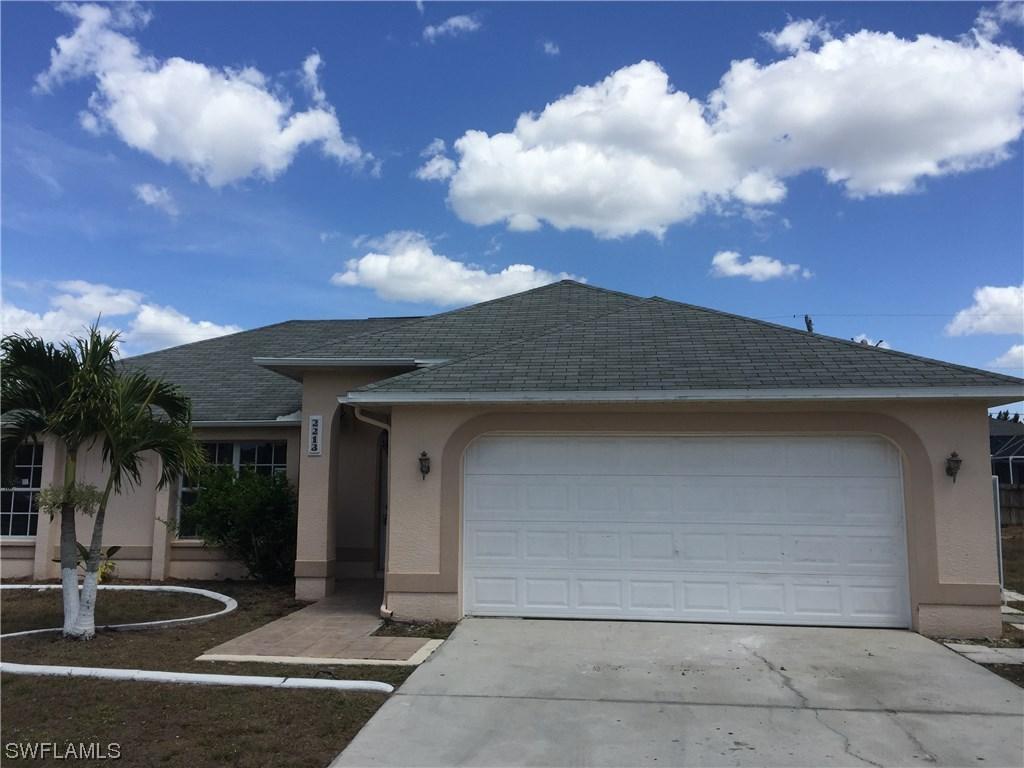 2213 SE Santa Barbara Pl., Cape Coral, FL 33990