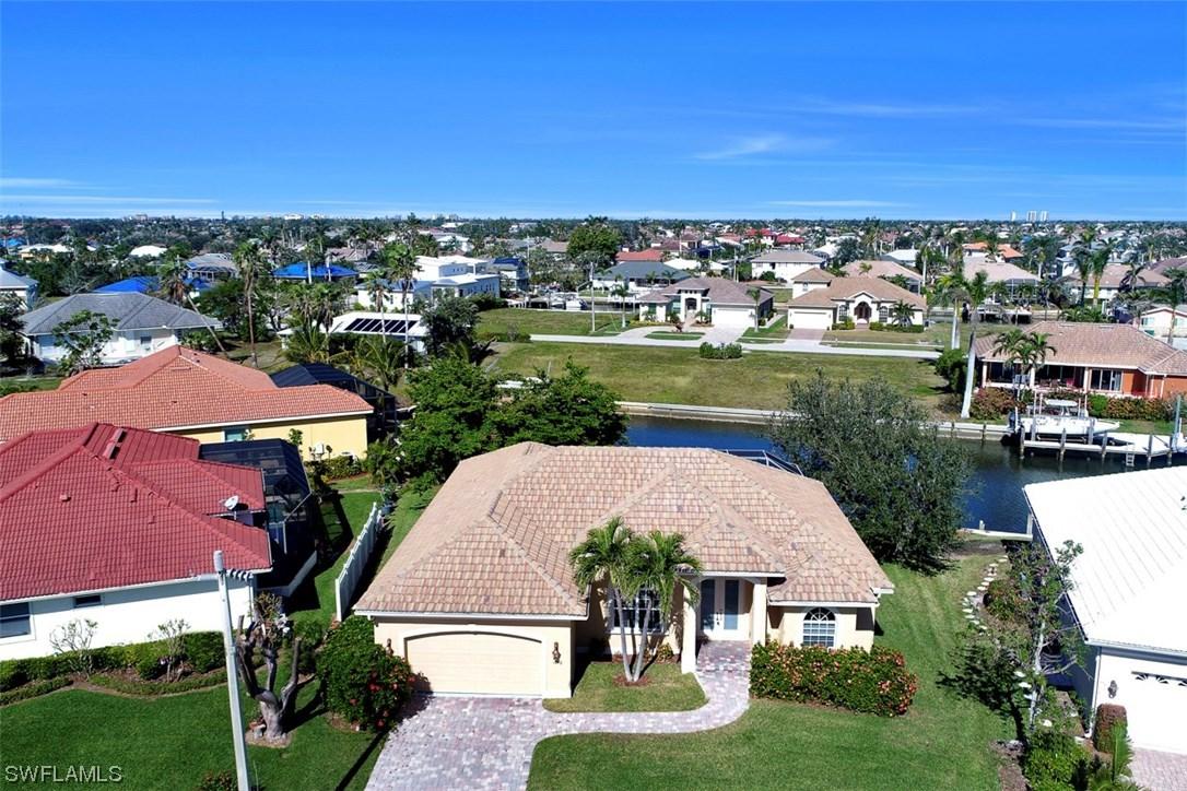 1610 Orleans Ct., Marco Island, FL 34145