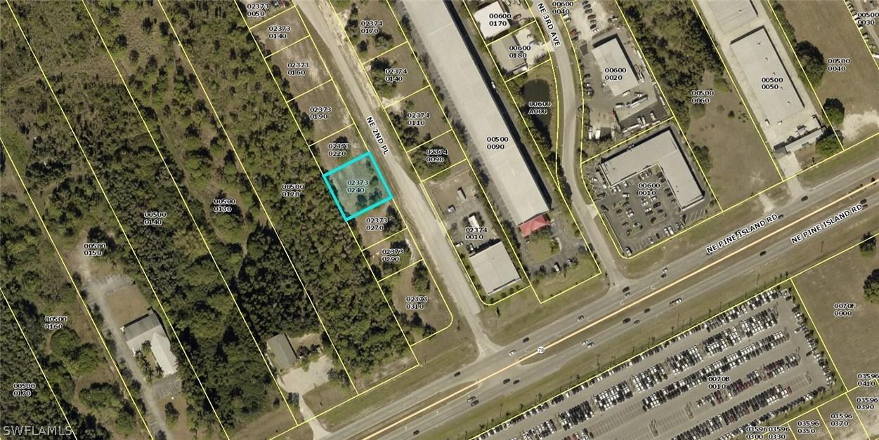 320 NE 2nd Pl., Cape Coral, FL 33909