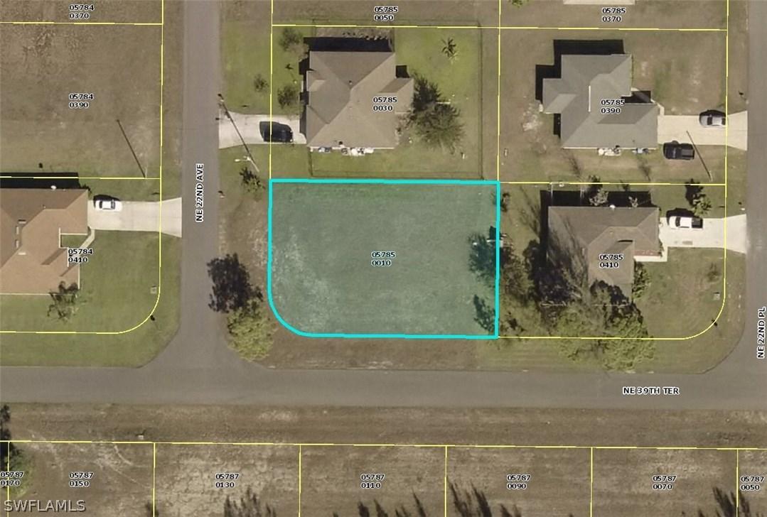 3923 NE 22nd Ave., Cape Coral, FL 33909