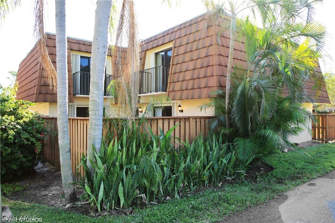 5222 Cedarbend Dr. #4, Fort Myers, FL 33919