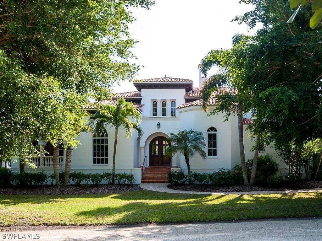 1052 Whisperwood Way, Sanibel, FL 33957