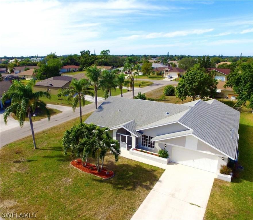3426 SE 11th Pl., Cape Coral, FL 33904