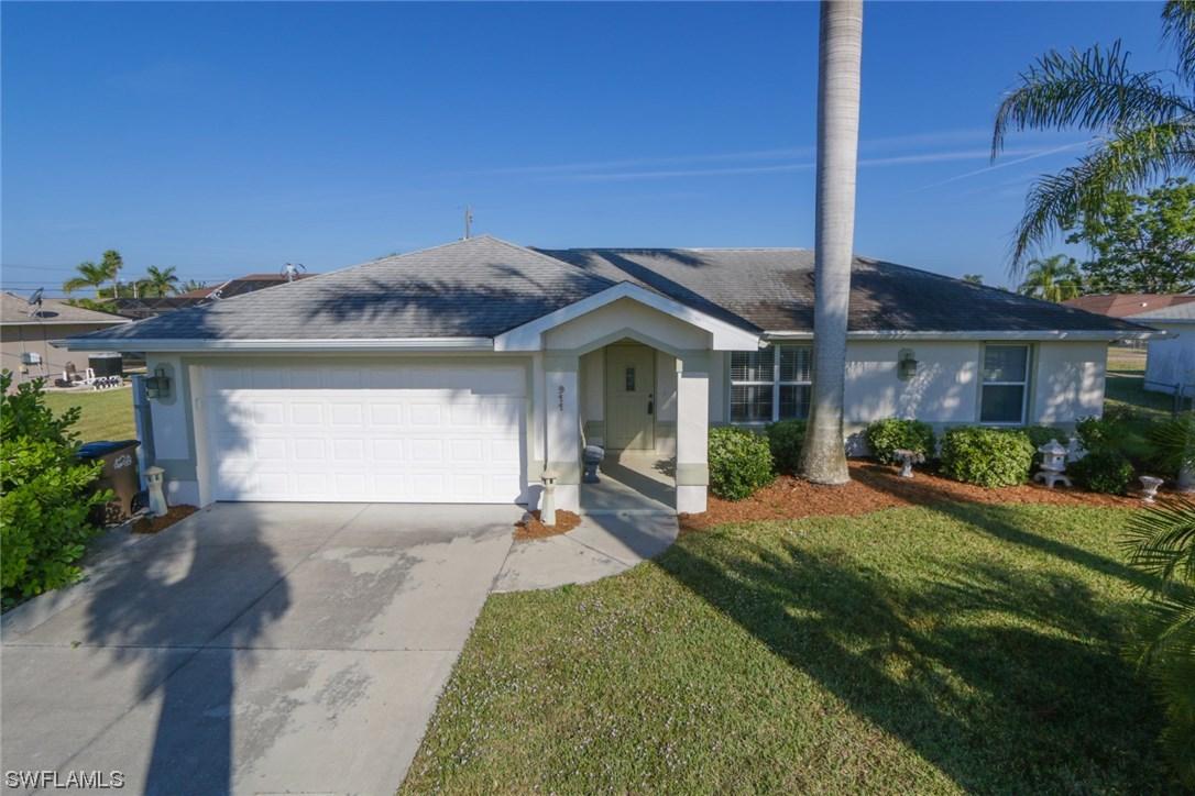 911 SE 30th St., Cape Coral, FL 33904