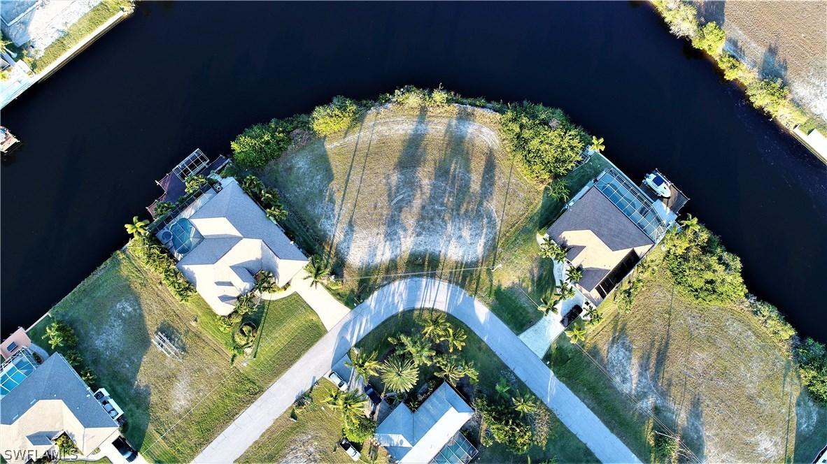 3301 NW 3rd Ter., Cape Coral, FL 33993